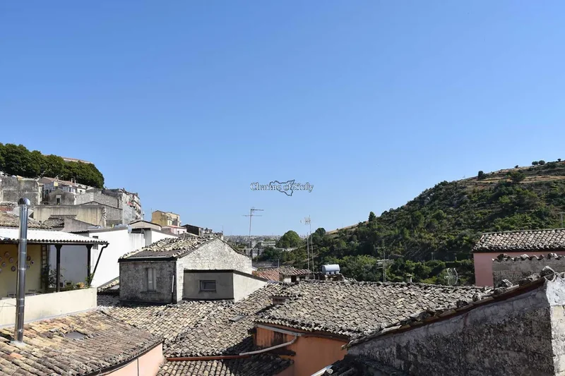 via chiasso guerra, Ragusa, Sicily, Italy. - Photo 56