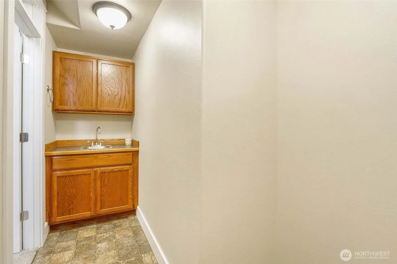 6401 Farrer Way Ne, Moses Lake, WA 98837, Moses Lake, Washington, United States. - Photo 33