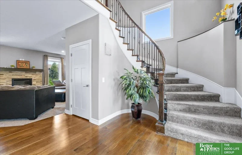 12124 Montauk Drive, Papillion, NE 68046, Papillion, Nebraska, United States. - Photo 3