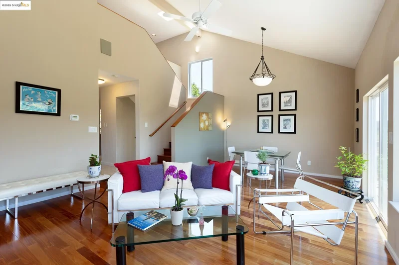 10353 Royal Oak Rd, Oakland, California, United States. - Photo 21