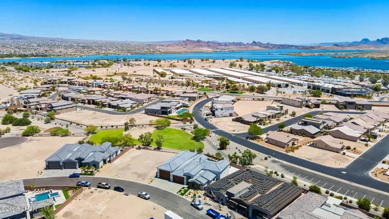 816 Isola Bella Loop, Lake Havasu City, AZ 86403, Lake Havasu City, Arizona, United States. - Photo 67