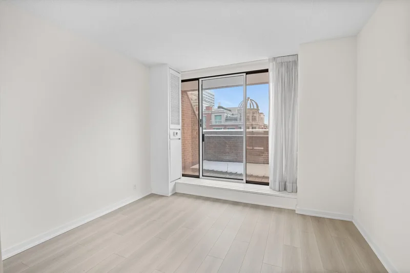 55A Avenue Rd  408, Toronto, ON M5A 2G3, Toronto, Ontario, Canada. - Photo 24