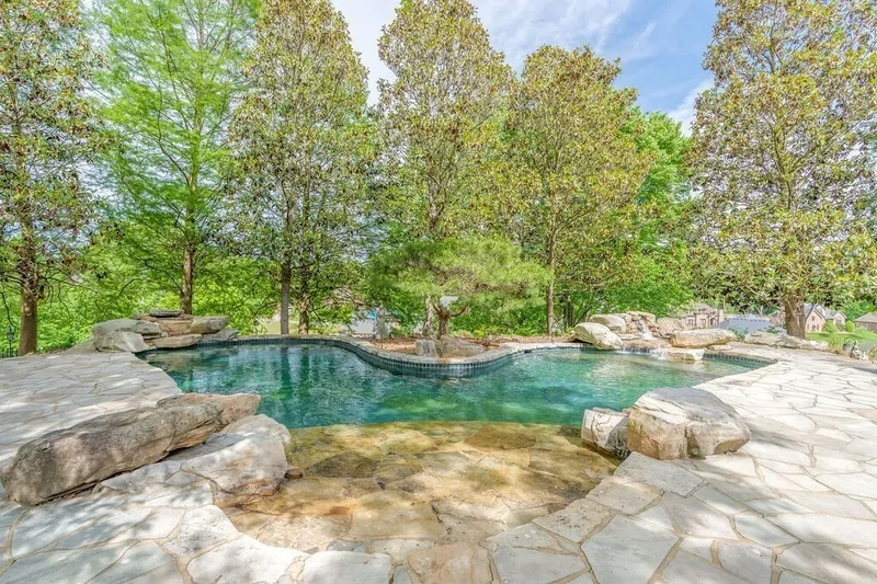 2081 Mossy Oak Cir, Clarksville, TN 37043, Clarksville, Tennessee, United States. - Photo 25
