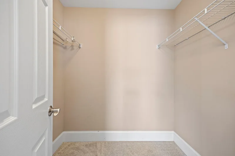 1000 Ulster Street , Denver, CO 80230, Denver, Colorado, United States. - Photo 27