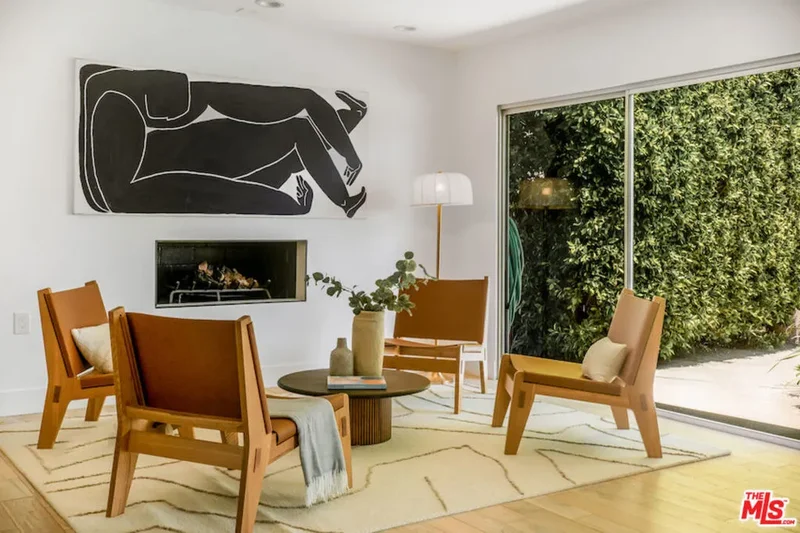 2700 Carmar Drive, Los Angeles, California, United States. - Photo 9