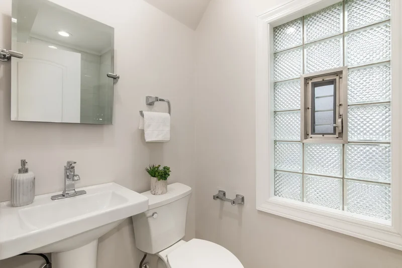8120 N Washington Street , Niles, IL 60714, Niles, Illinois, United States. - Photo 12