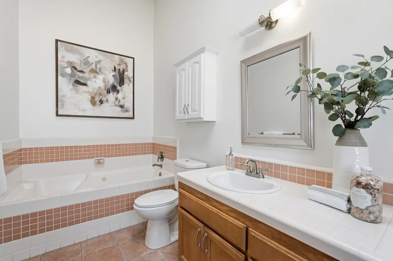 2113 Marshallfield Lane #B , Redondo Beach, CA 90278, Torrance, California, United States. - Photo 19