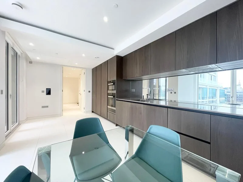 Sugar Quay, London, United Kingdom. - Photo 8