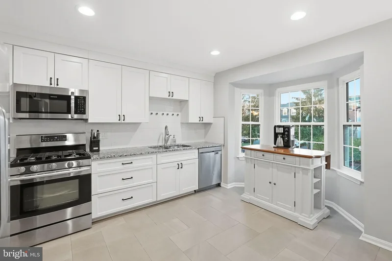 12325 Field Lark Court, Fairfax, VA 22033, Fairfax, Virginia, United States. - Photo 17
