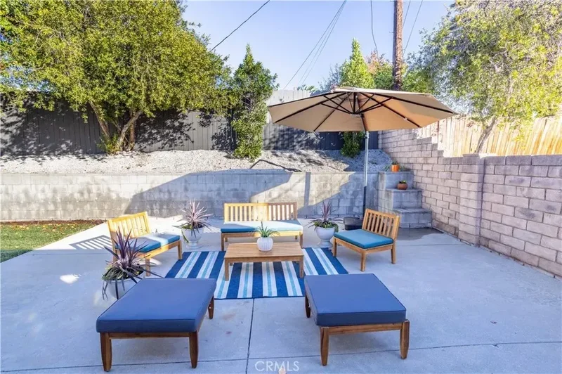 11722 Hayvenhurst, Los Angeles, California, United States. - Photo 28