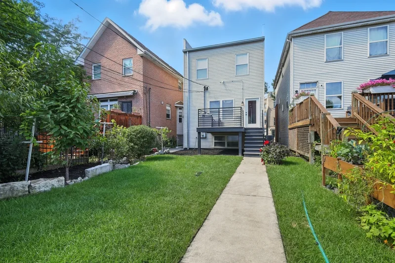 4055 S Ellis Avenue, Chicago, Illinois, United States. - Photo 35