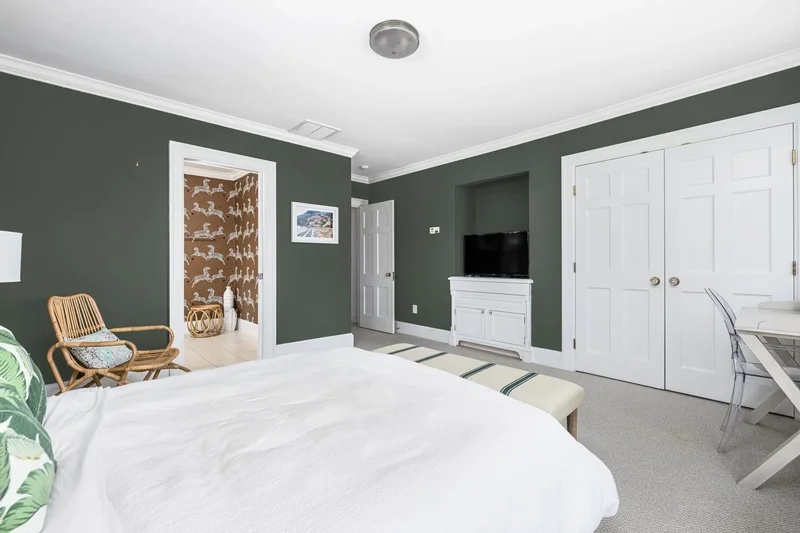 140 Freeman Parkway , Providence, RI 02906, Providence, Rhode Island, United States. - Photo 33