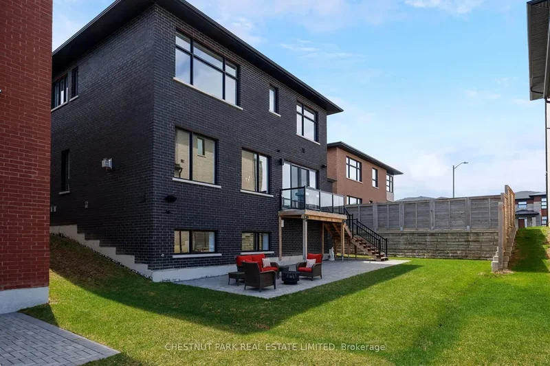 29 Limerick Street, Gormley, Ontario, Canada. - Photo 11