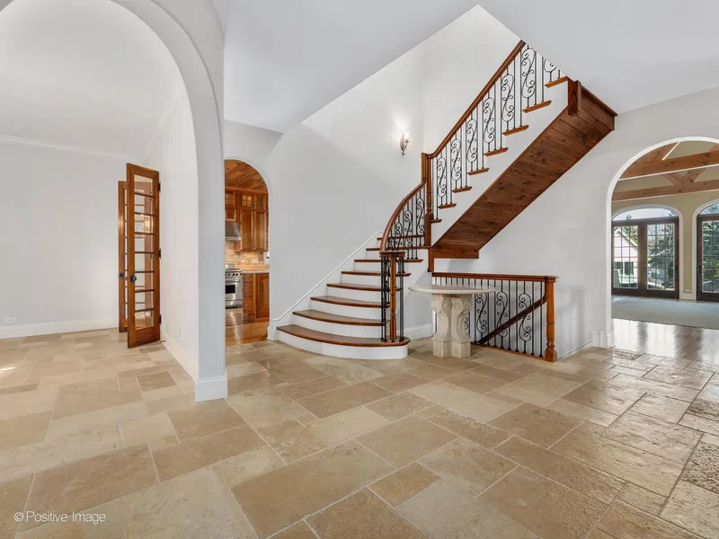 48 FOREST GATE Circle, Oak Brook, Illinois, United States. - Photo 42