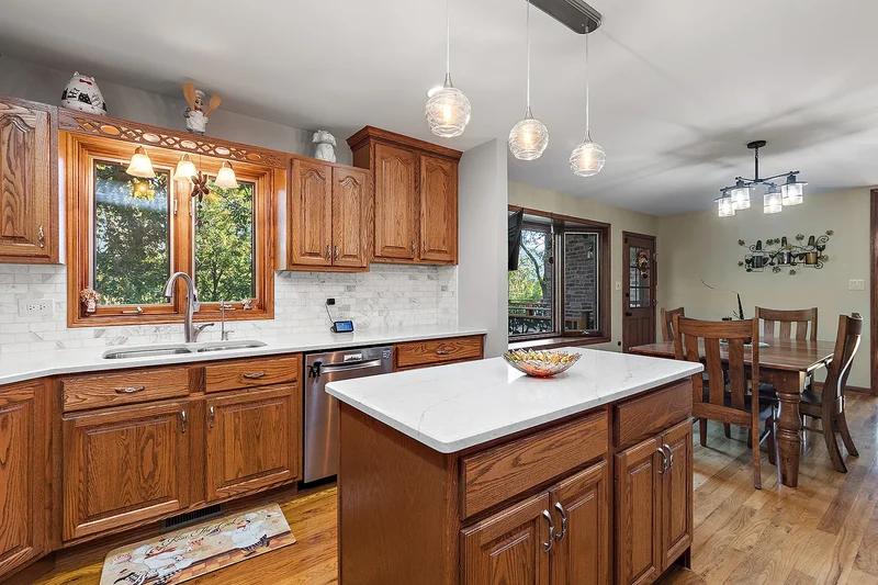 1110 Lakeside Drive, New Lenox, IL 60451, New Lenox, Illinois, United States. - Photo 23