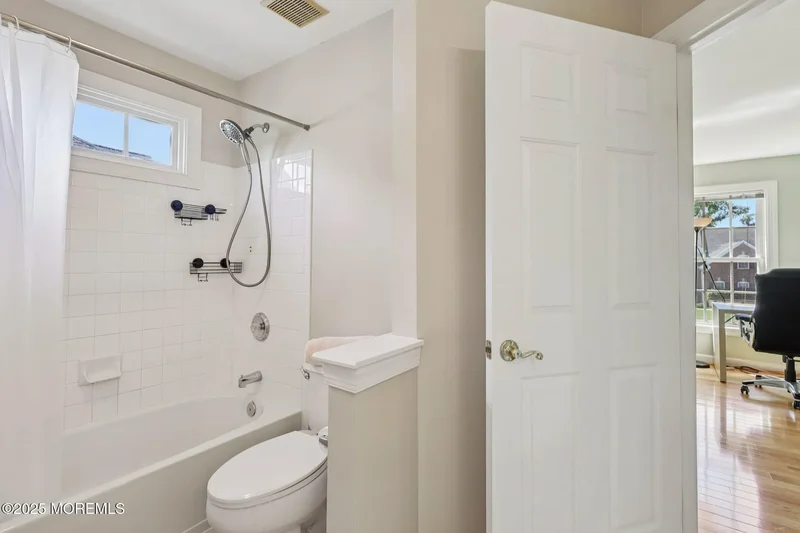 9 Bennett Court, Marlboro, NJ 07746, Marlboro Township, New Jersey, United States. - Photo 47