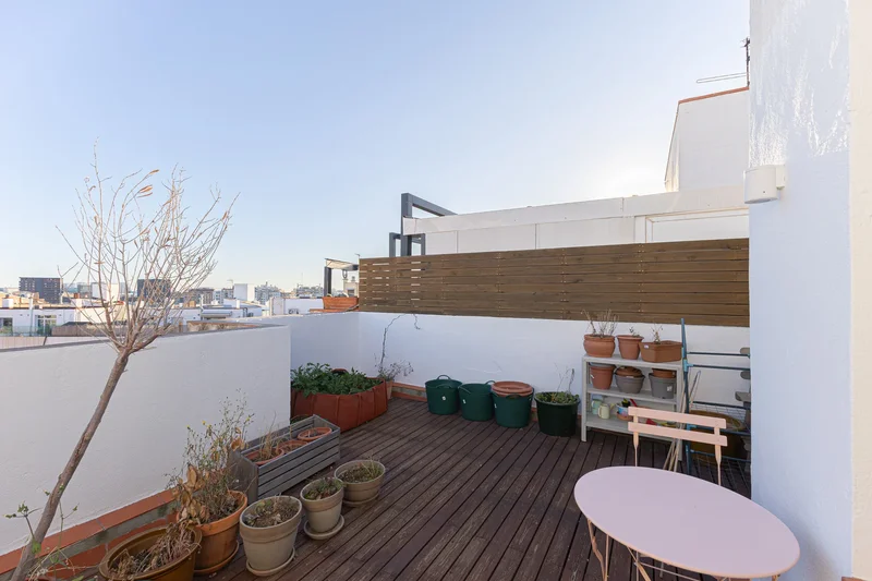 Nàpols, Eixample, Barcelona, Spain. - Photo 43