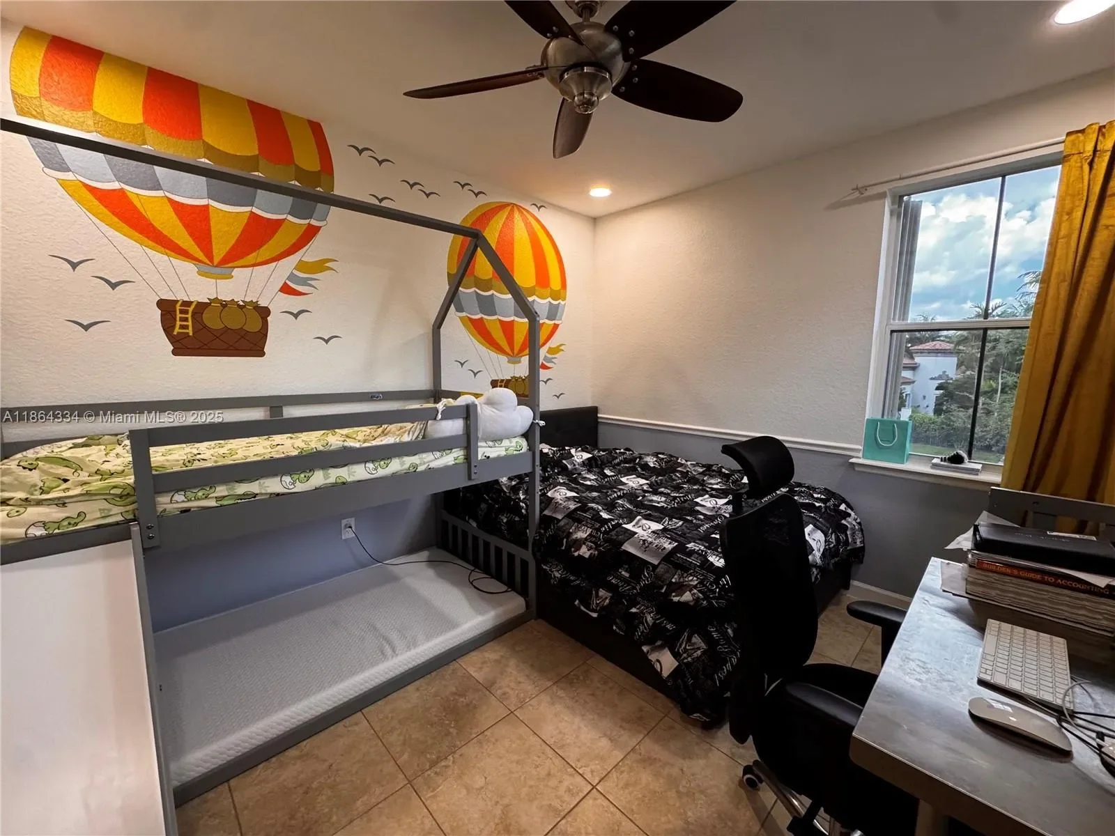 876 W Spinnaker Dr W, Hollywood, Florida, United States. - Photo 20