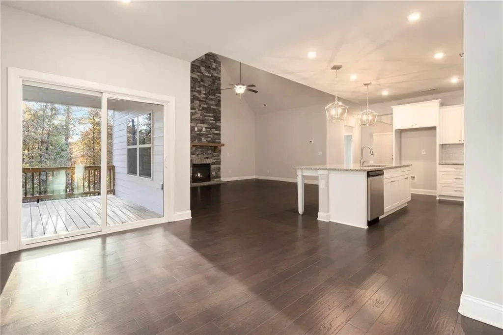 125 Silver Lake Way, Fayetteville, Georgia, United States. - Photo 13