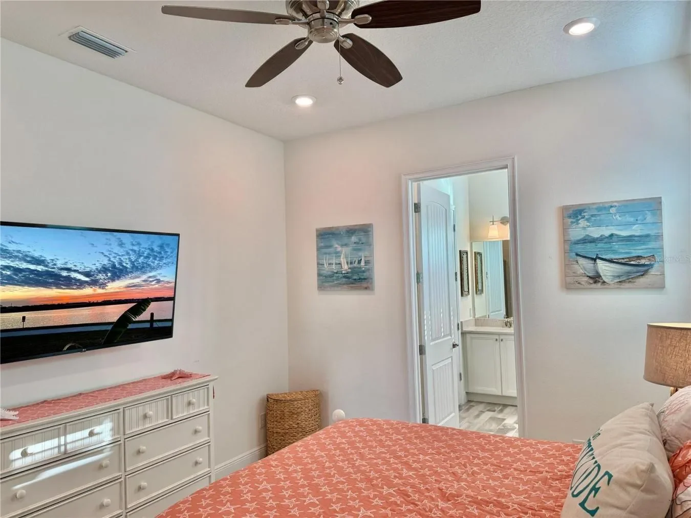 8028 SANDY TOES WAY, Kissimmee, Florida, United States. - Photo 13