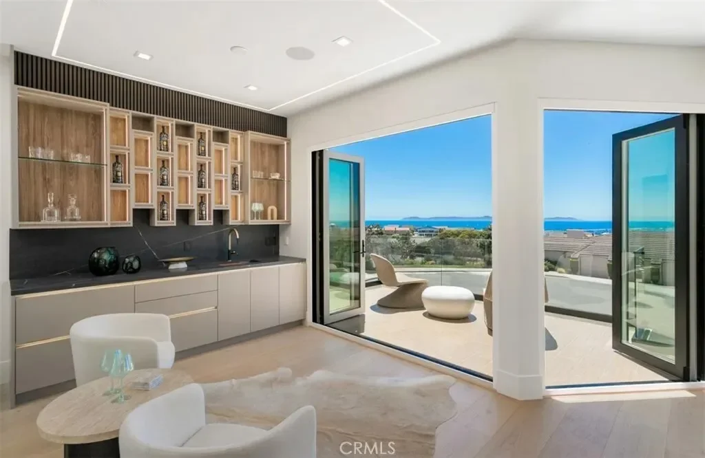 4 Narbonne, Newport Beach, California, United States. - Photo 43