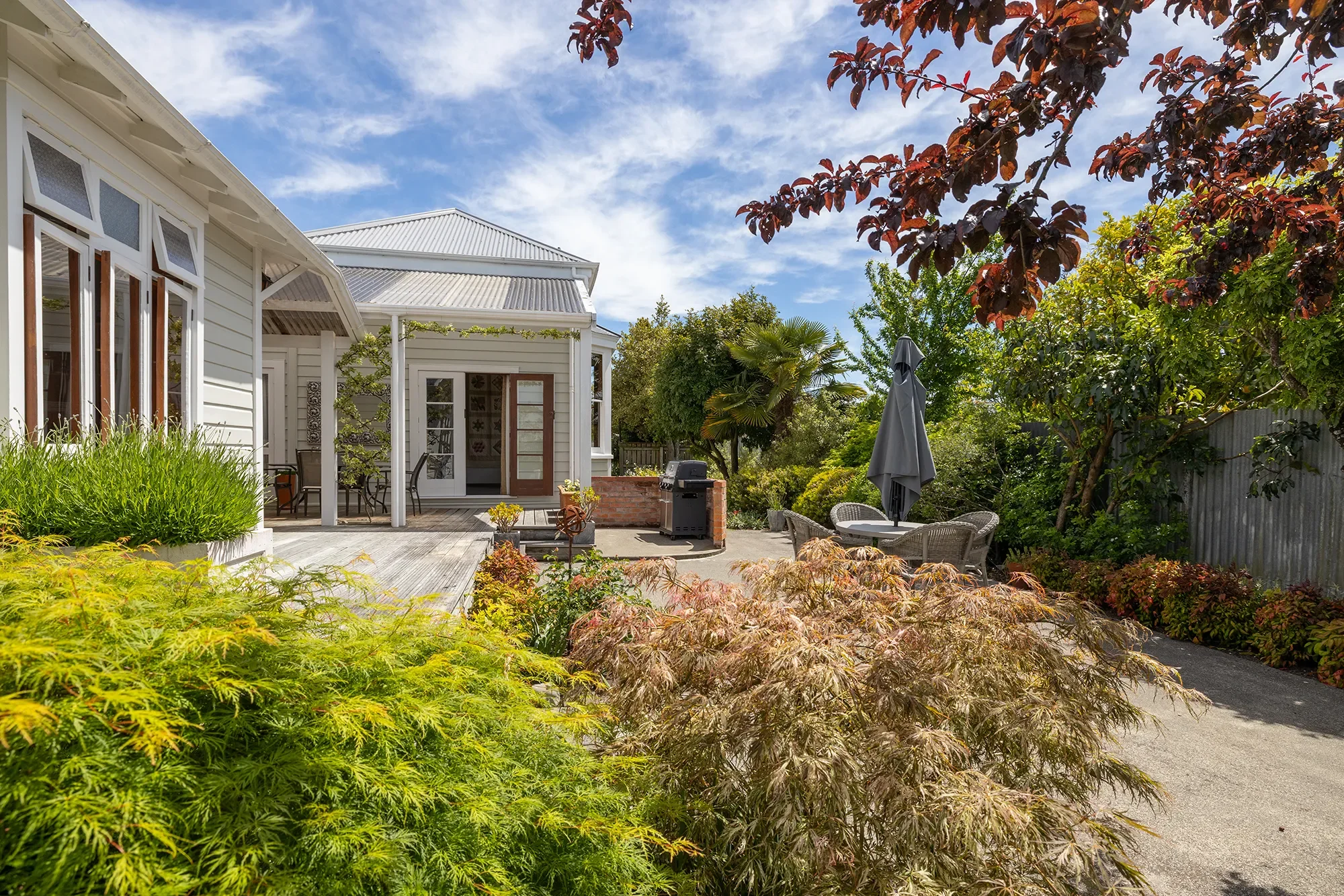 Exterior photo 3
