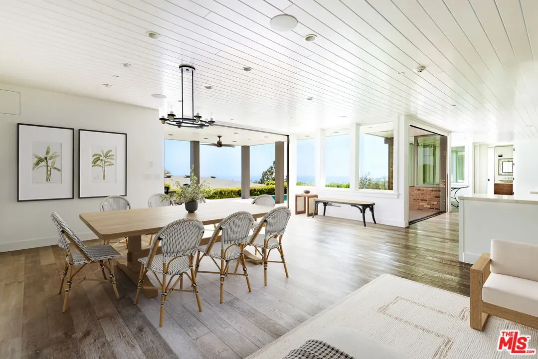 934 1st St, Manhattan Beach, California, United States. - Photo 3