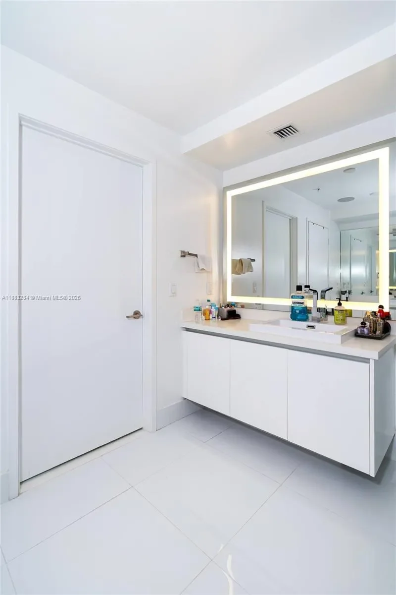 330 S Sunny Isles Blvd. 1502, Golden Beach, Florida, United States. - Photo 20