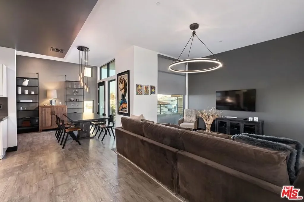 1223 Larrabee Street 1, Los Angeles, California, United States. - Photo 16