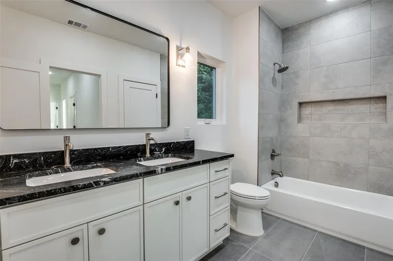 514 S Glasgow Drive, Dallas, Texas, United States. - Photo 26
