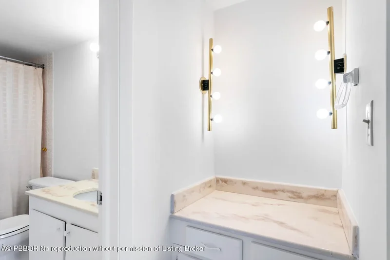 2860 S Ocean, Palm Beach, Florida, United States. - Photo 10