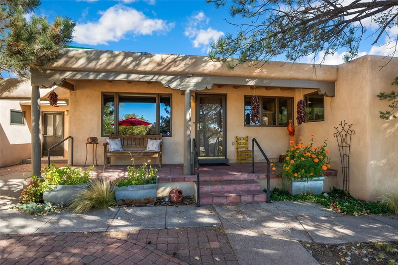 1121 N Plata Circle , Santa Fe, NM 87501, Santa Fe, New Mexico, United States. - Photo 22