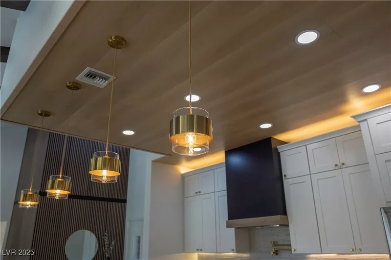 2633 Legend Drive, Las Vegas, Nevada, United States. - Photo 13