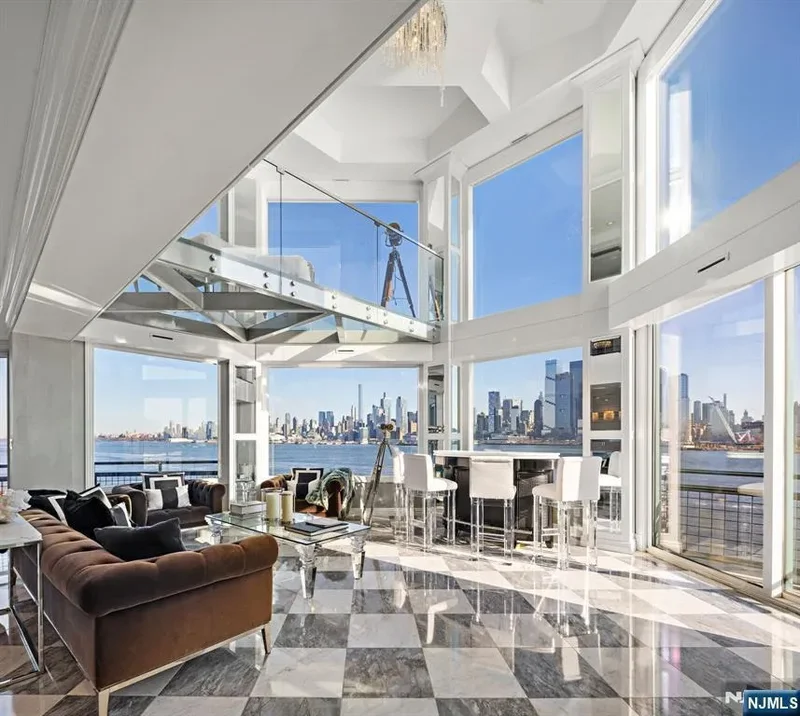 600 Harbor Boulevard 1079-81, Weehawken, NJ 07086, Weehawken, New Jersey, United States. - Photo 13