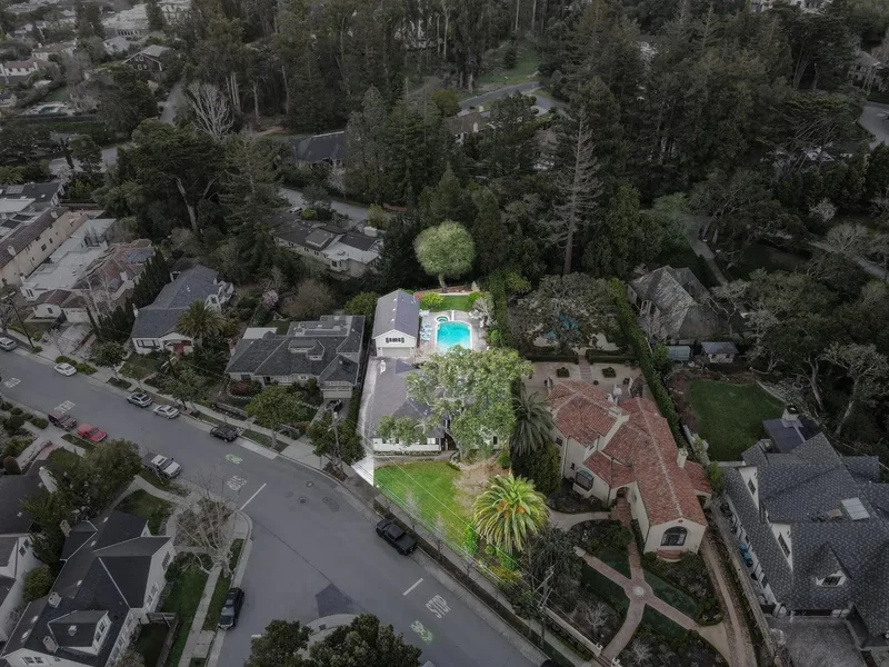 2301 Easton Drive, Burlingame, California, United States. - Photo 14