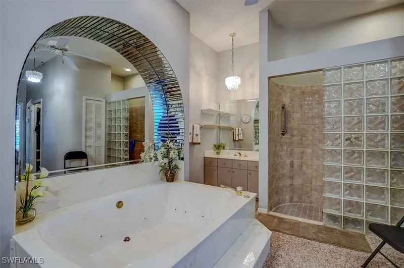 8746 Banyan Cove Circle, Fort Myers, FL 33919, Fort Myers, Florida, United States. - Photo 14