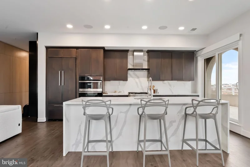 625 SLATERS LN, Alexandria, Virginia, United States. - Photo 49