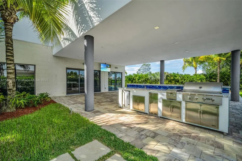 Weston, FL, 33326, USA, Fort Lauderdale, Florida, United States. - Photo 13