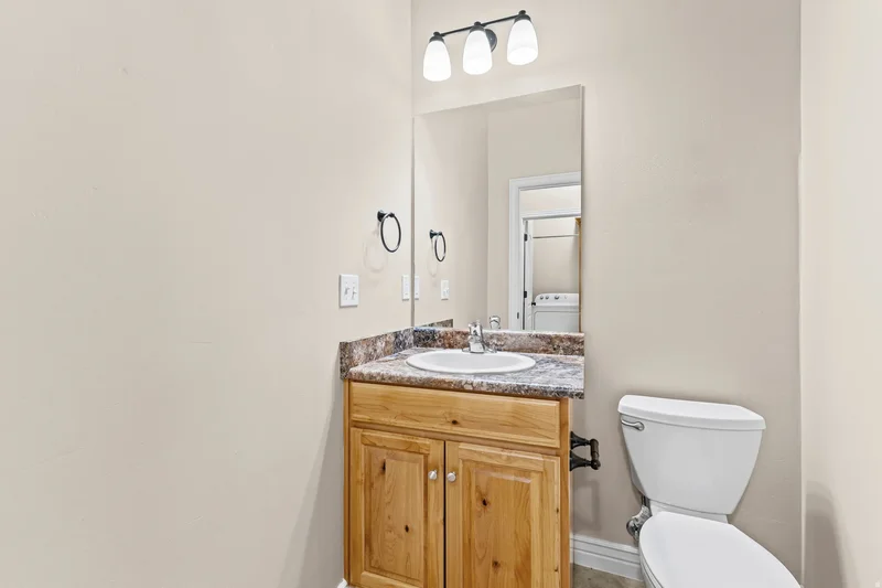 53 W Lake View Terrace Rd, Saratoga Springs, UT 84045, Saratoga Springs, Utah, United States. - Photo 25