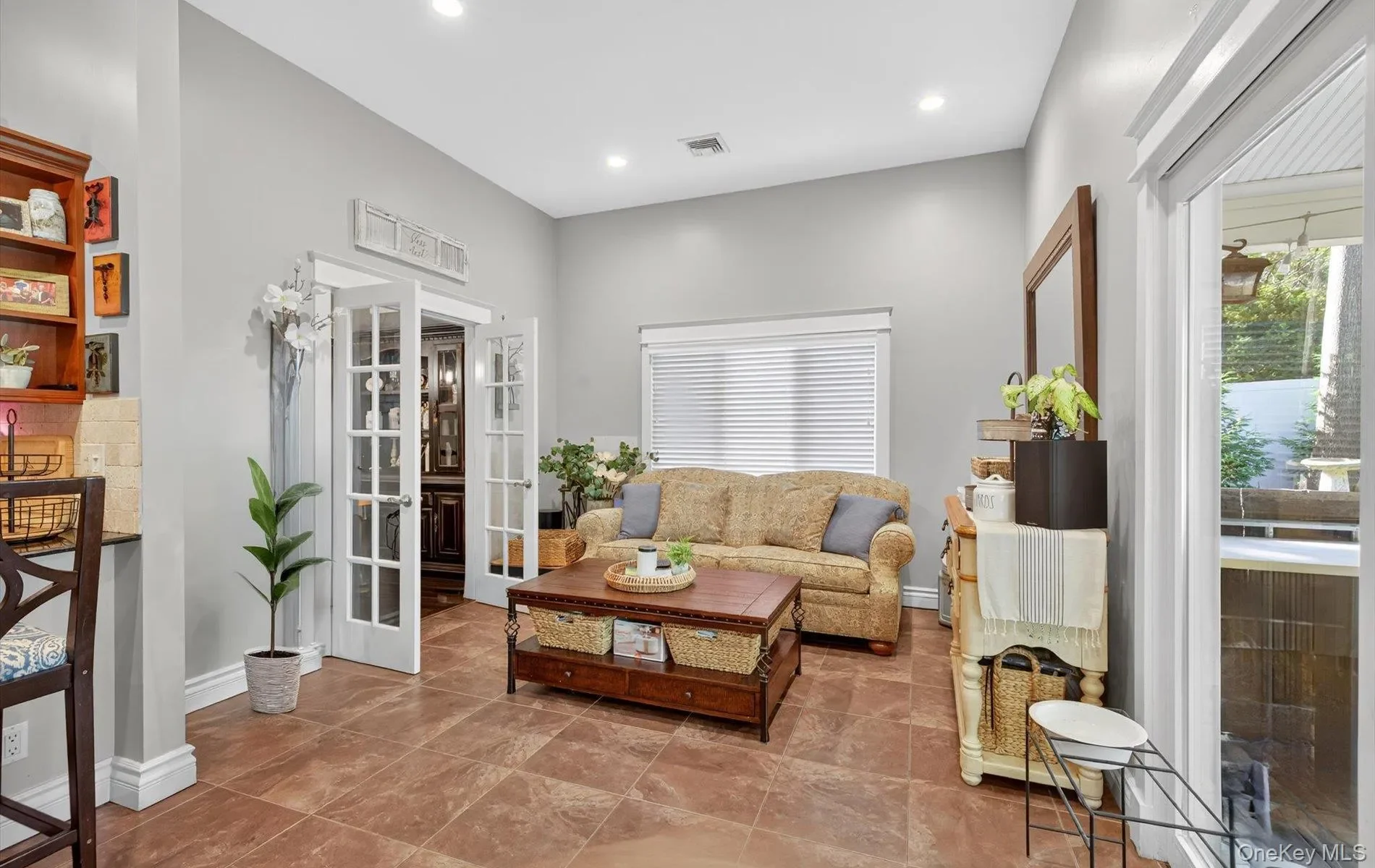 171 Dix Hills Road, Dix Hills, NY 11746, Huntington Station, New York, United States. - Photo 8