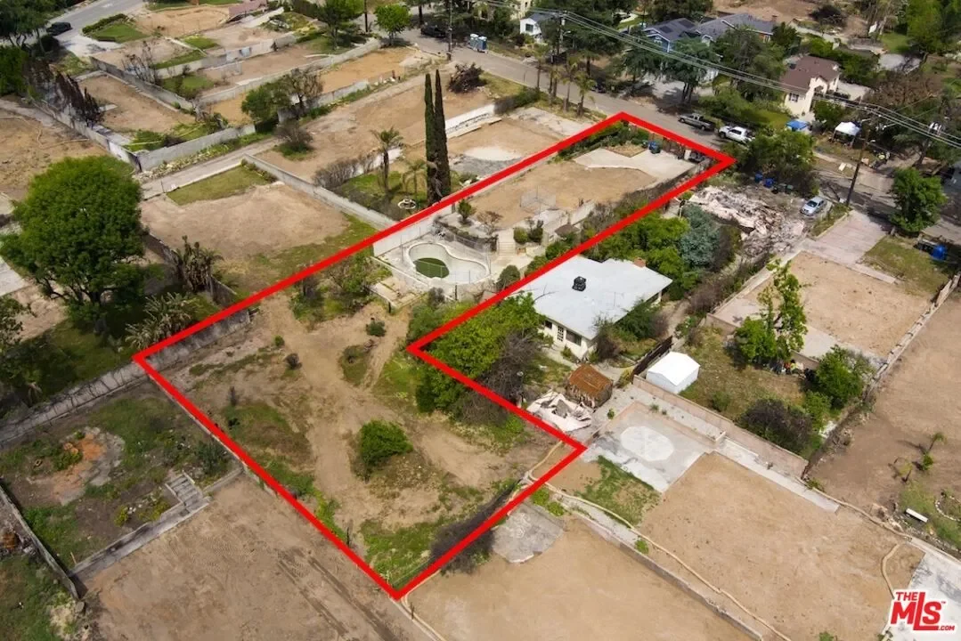 3359 Glenrose Ave, Altadena, California, United States. - Photo 2