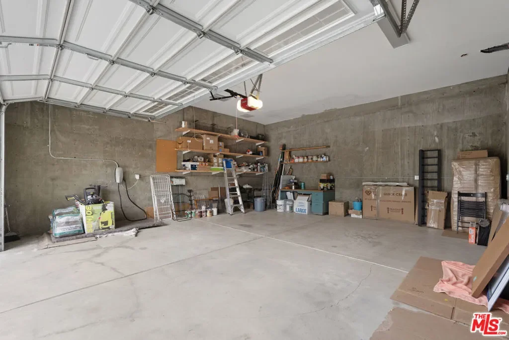 816 Hyperion Avenue, Los Angeles, California, United States. - Photo 17