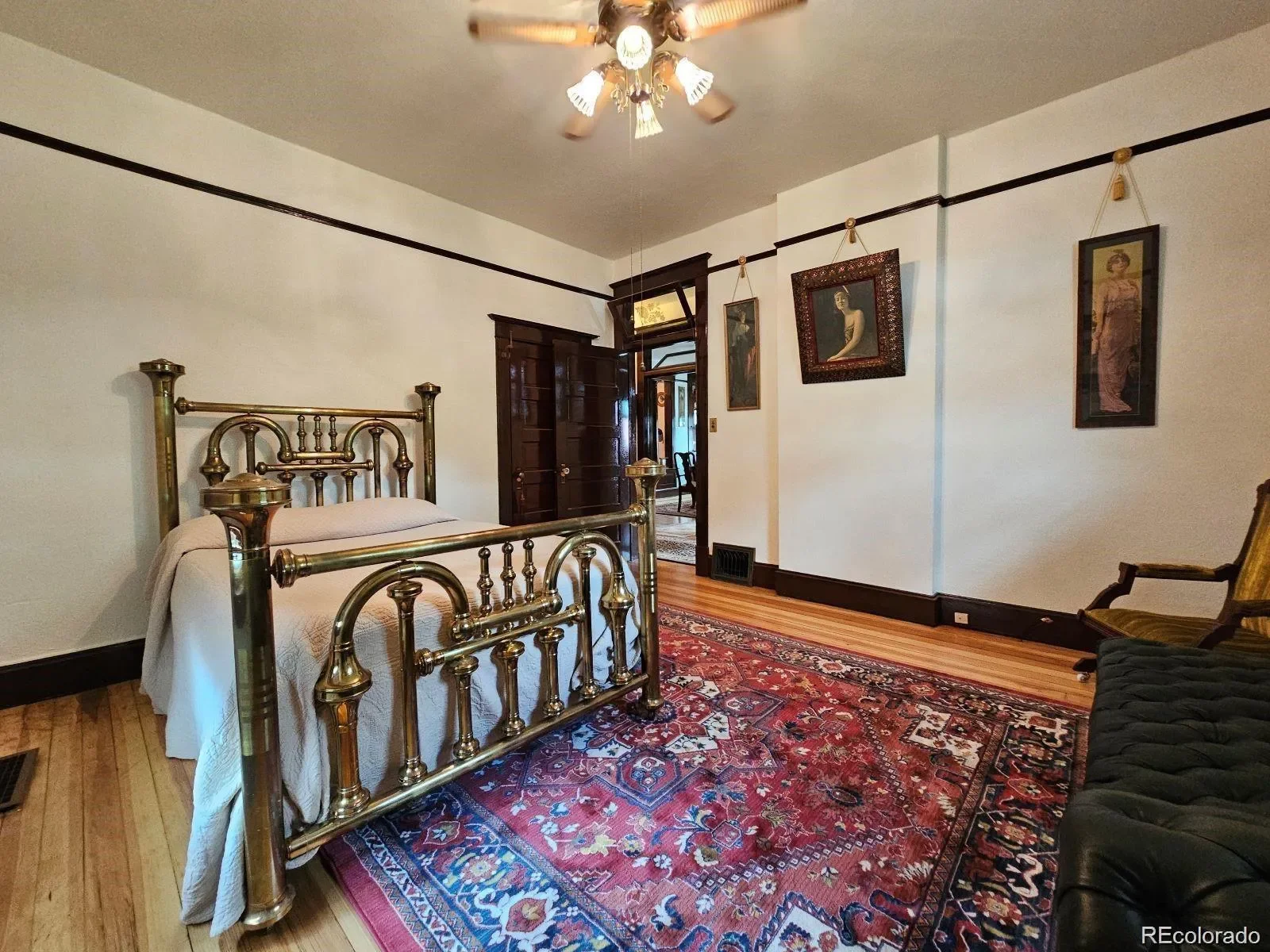 Gallery photo 4