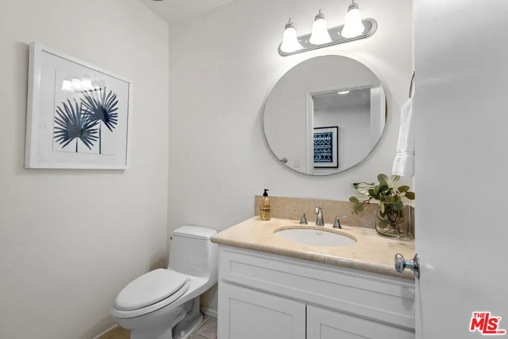 1247 N Bundy Drive, Los Angeles, California, United States. - Photo 1