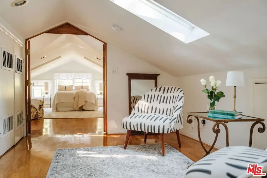 1520 Bonnell Drive, Topanga, California, United States. - Photo 48