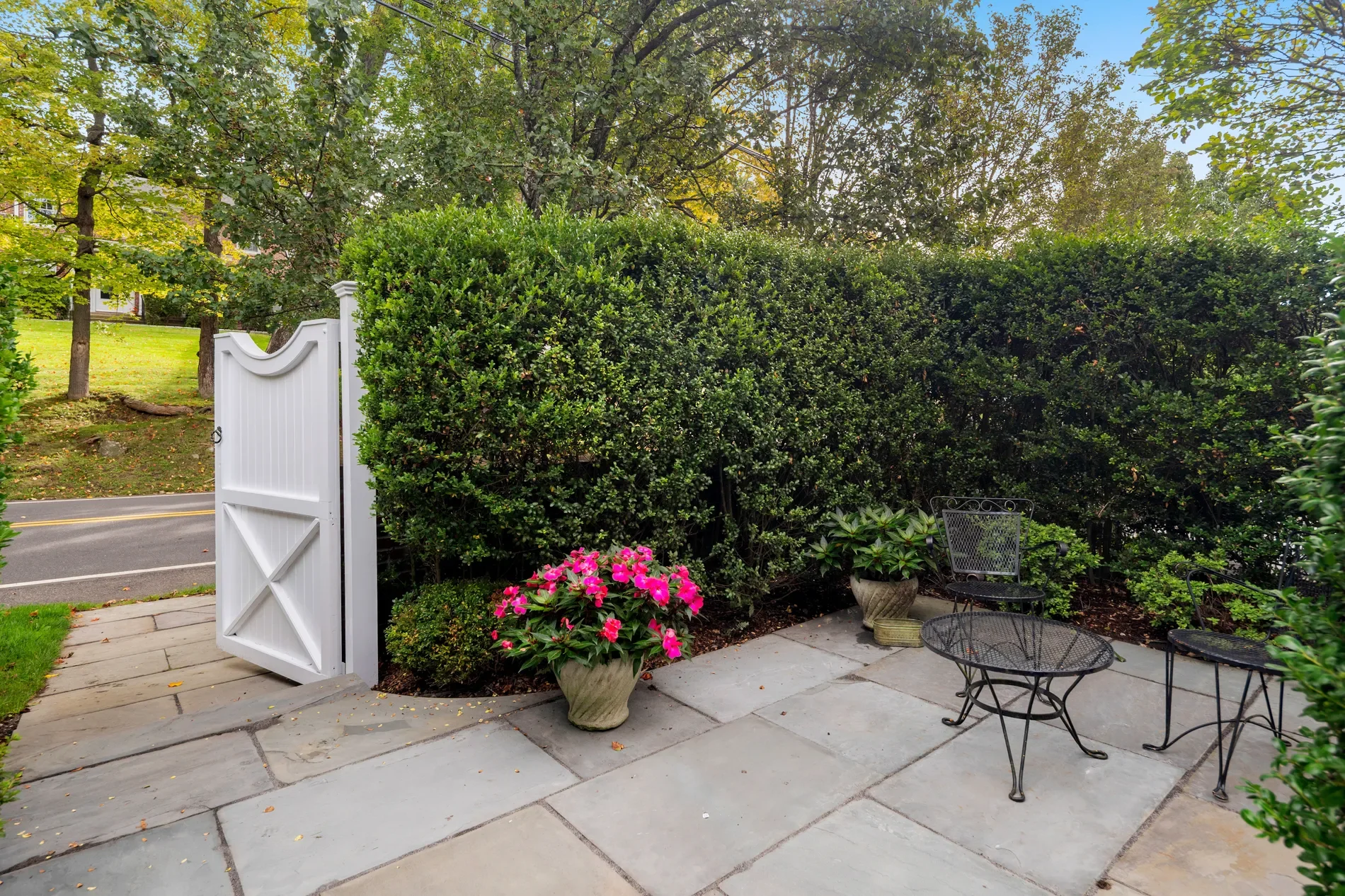 197 Park Street 13, New Canaan, CT 06840, New Canaan, Connecticut, United States. - Photo 4