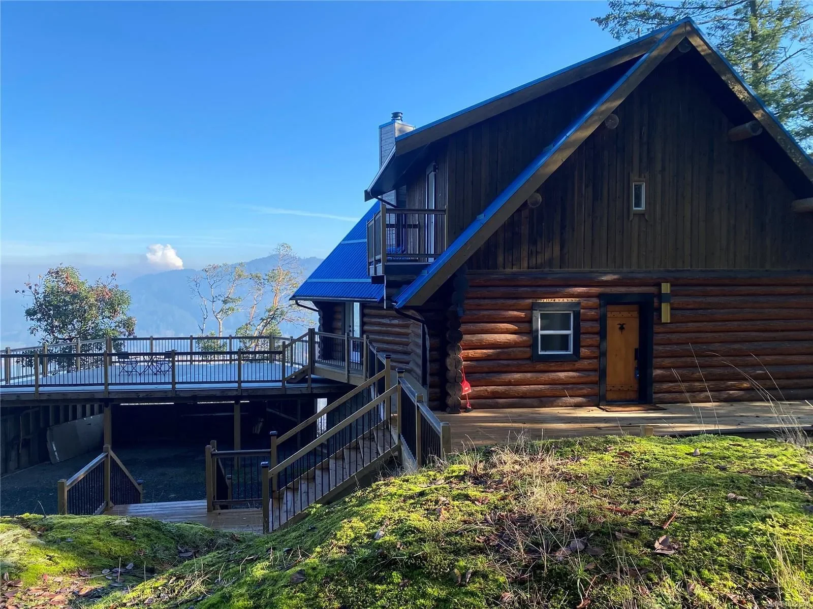 Exterior photo 8