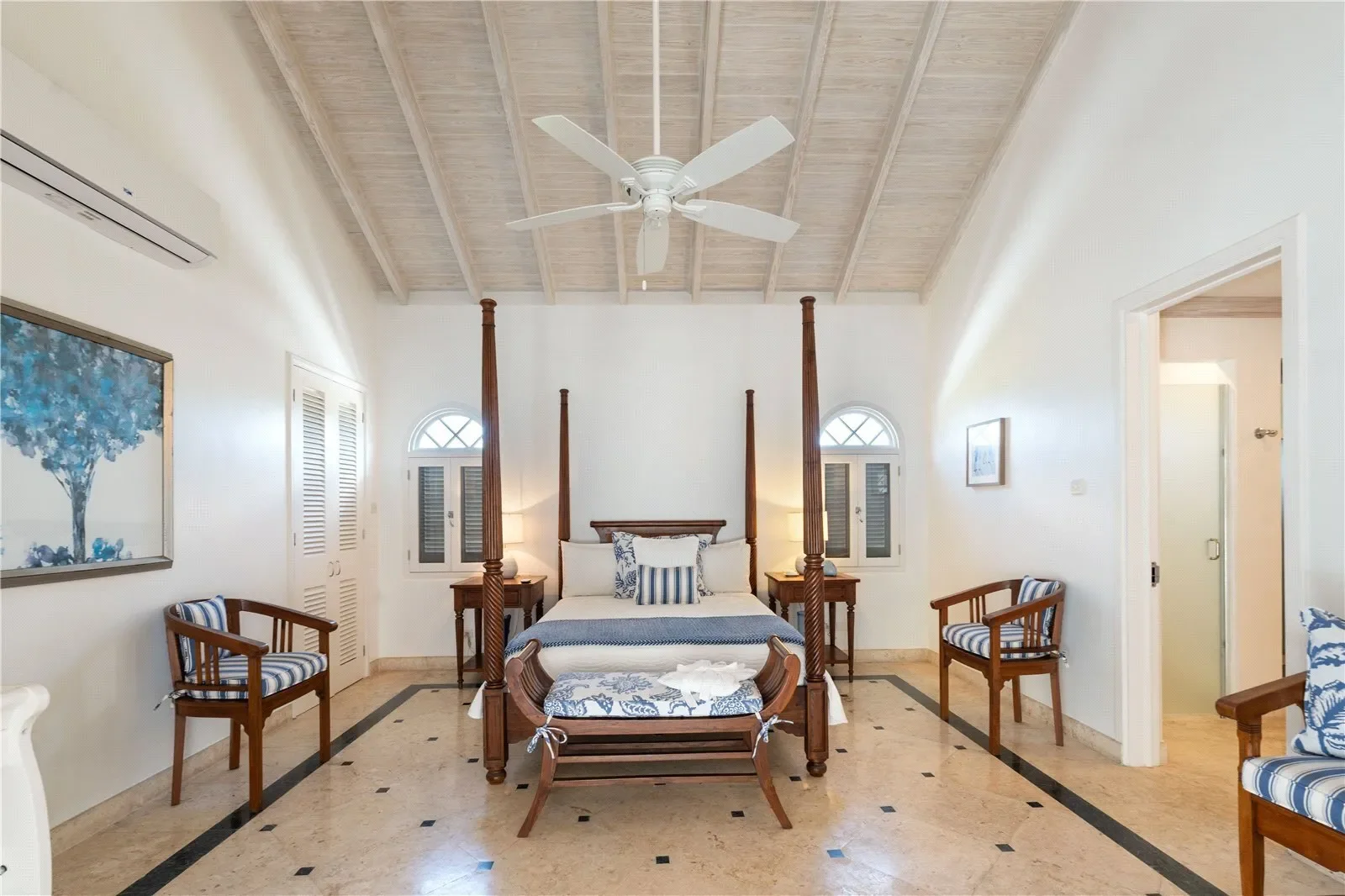 Gallery photo 12
