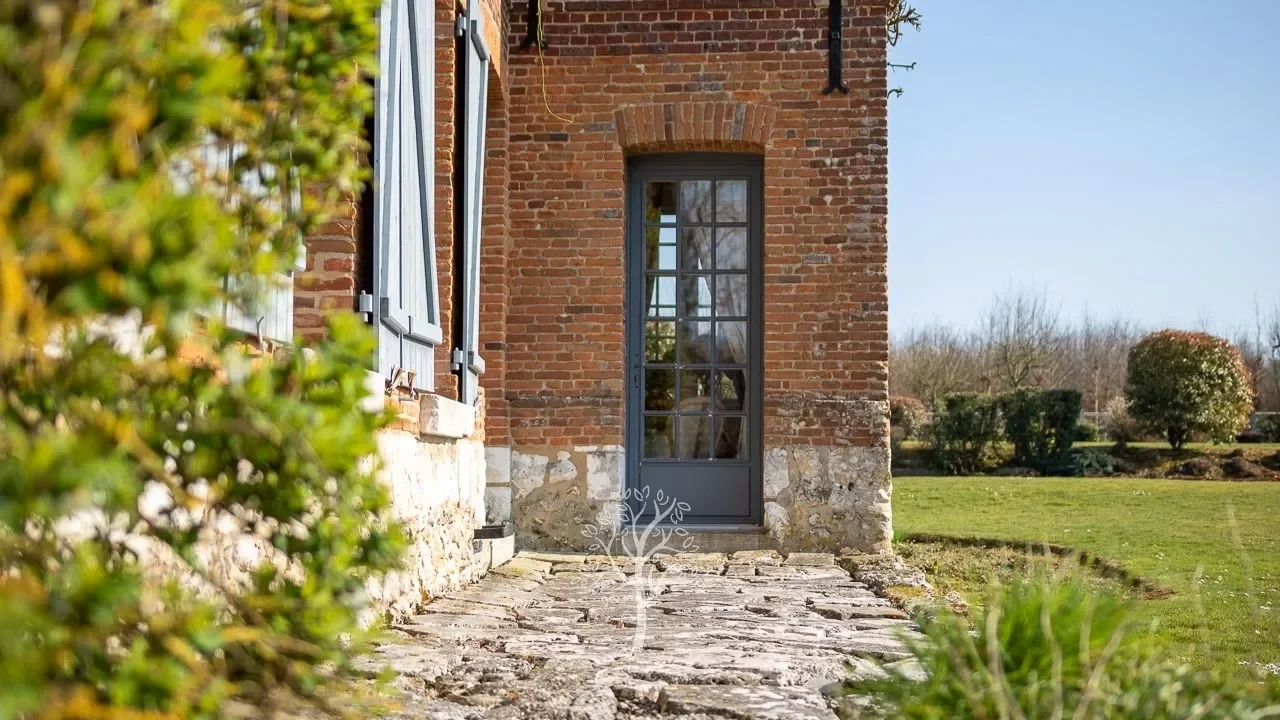 Motteville, Normandy, France. - Photo 5