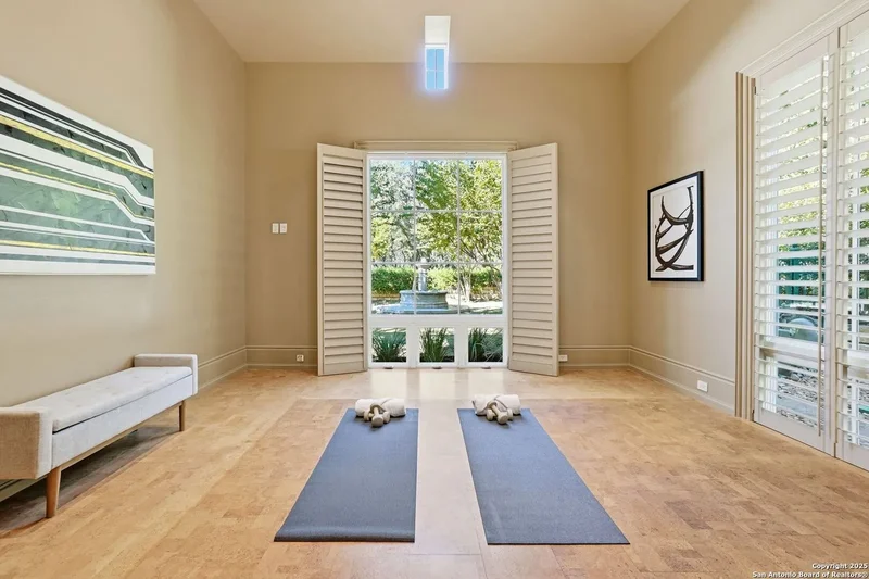 136 S Tower Drive, San Antonio, Texas, United States. - Photo 45